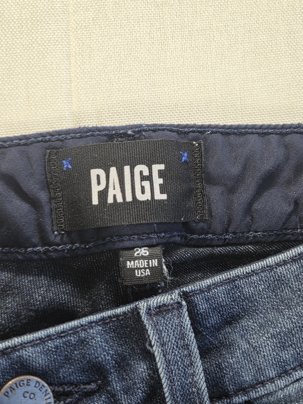 Paige High Rise Edgemont Moto Zip Skinny Jeans 26 Raw Hem USA - Picture 5 of 12